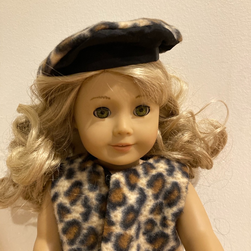 American Girl Doll of the Year 2010: Lanie Holland.